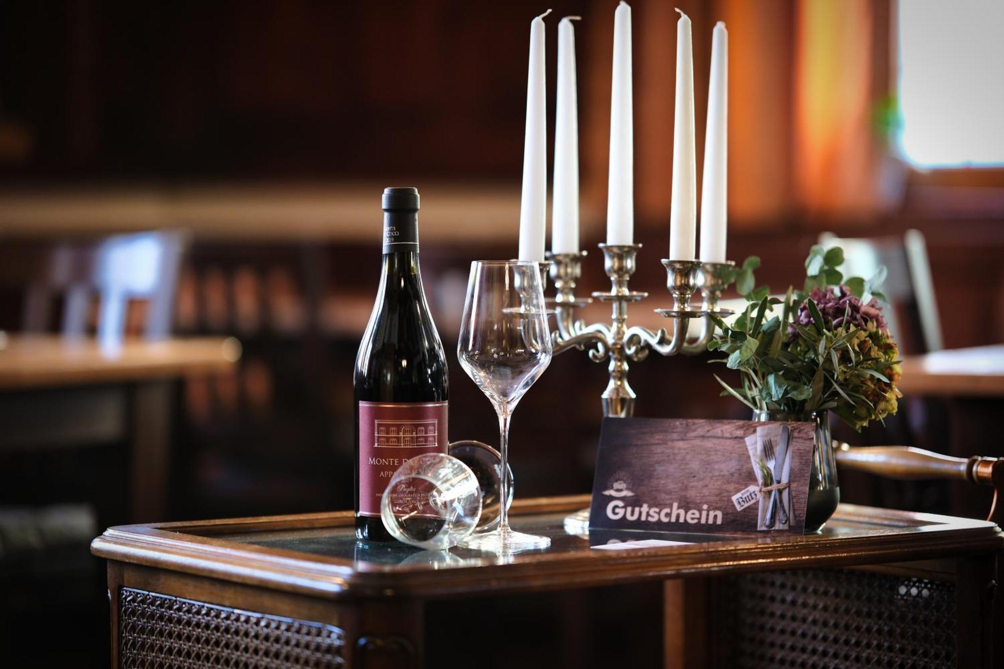 "Beim Butz" Hotel Worth an der Donau Bagian luar foto