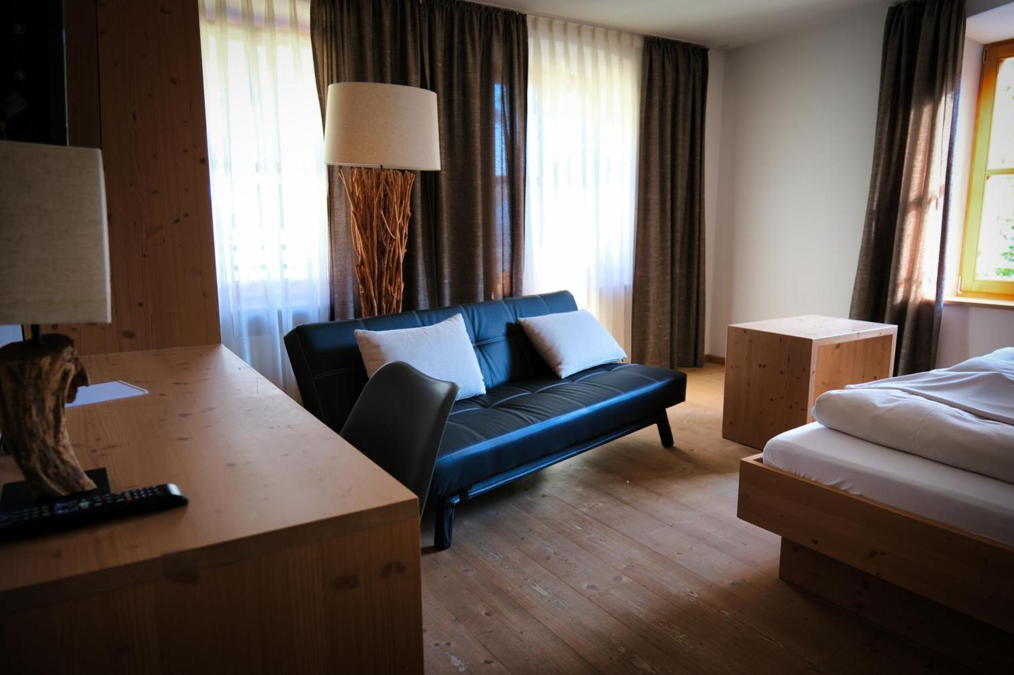 "Beim Butz" Hotel Worth an der Donau Bagian luar foto