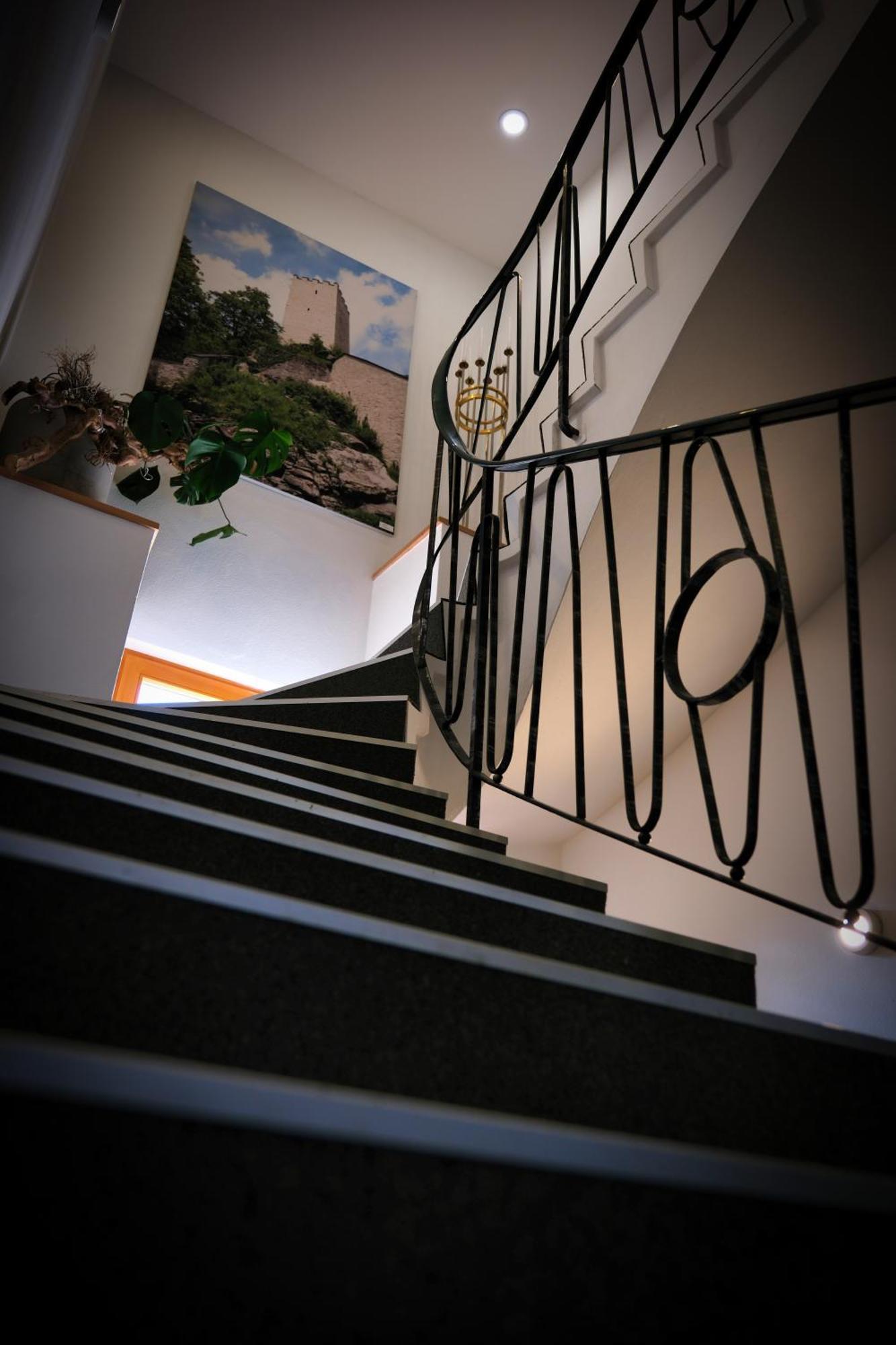 "Beim Butz" Hotel Worth an der Donau Bagian luar foto